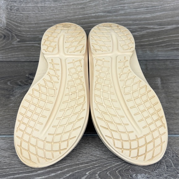 Oofos OOahh Women’s Sz 6/EU 37 Nomad Cream Foam Slip On Slide Recovery Sandals - Picture 7 of 13